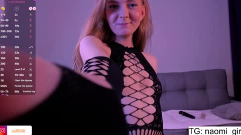 Snapshot of naomigirl33 chatting on January 24, 9:39 am Naomi Dear I will be online at 1200 UTC online show from January 24, 9:39 am