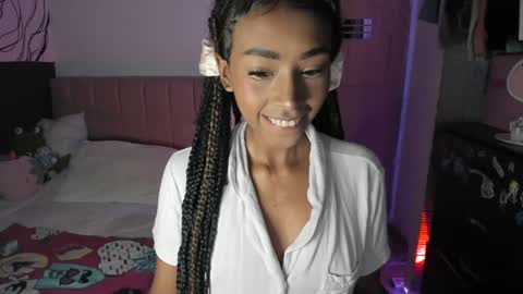 Snapshot of naomii1020 chatting on February 25, 12:58 am Naomii online show from February 25, 12:58 am