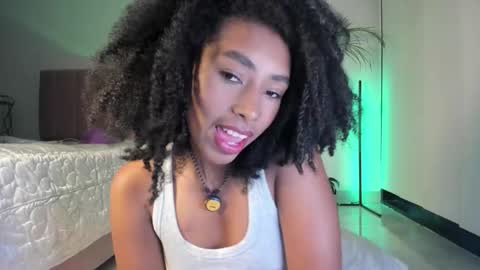 Naomii online show from October 3, 1:26 am