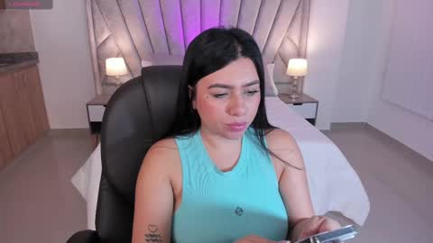 Snapshot of naomii_campbell_ chatting on September 18, 5:06 pm Naomi Campbell online show from September 18, 5:06 pm