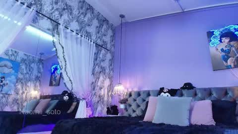 Naomi online show from September 9, 8:31 pm