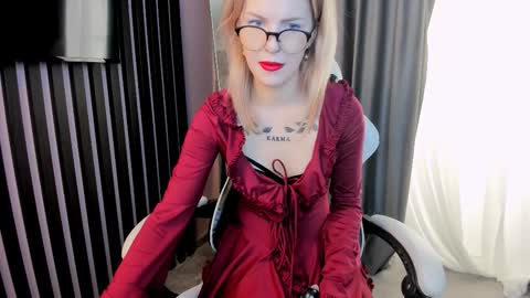 Naomi online show from October 25, 8:42 pm