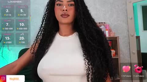 Naomi     online show from March 18, 2:17 am