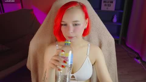 Naomi online show from October 18, 9:08 pm