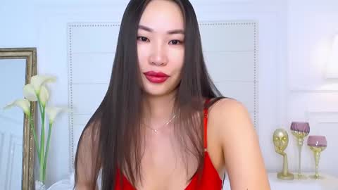 Snapshot of naomiyuu chatting on January 10, 2:25 am Naomi online show from January 10, 2:25 am