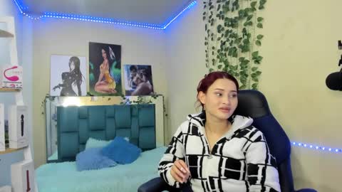 naomy online show from March 10, 11:27 pm