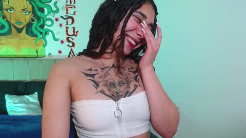 Snapshot of naomybenedetti chatting on January 16, 8:03 pm Nao online show from January 16, 8:03 pm