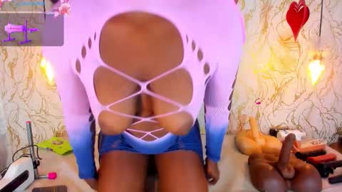 Naomy online show from March 16, 8:35 pm