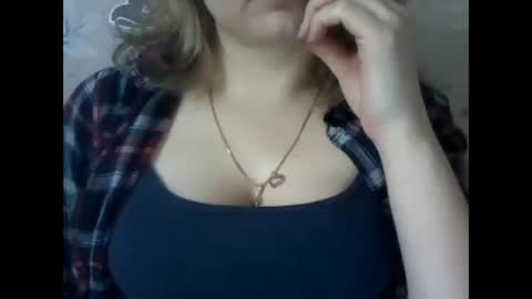 NarcisJill online show from December 17, 12:43 pm