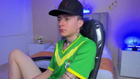 Nascary Fox online show from February 12, 7:50 pm