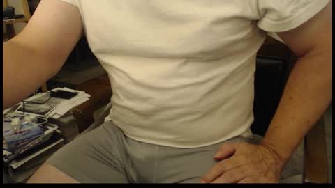 nassauliman online show from November 17, 12:35 am