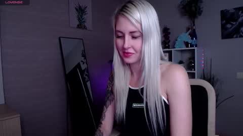 Snapshot of nastasya_cute chatting on February 28, 1:58 am Nastya online show from February 28, 1:58 am