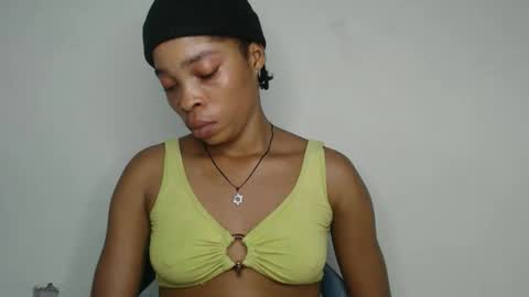 bella online show from November 16, 4:36 am