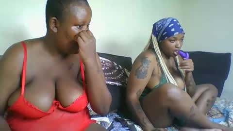 Snapshot of nasty_paula chatting on September 15, 6:42 pm Paula online show from September 15, 6:42 pm