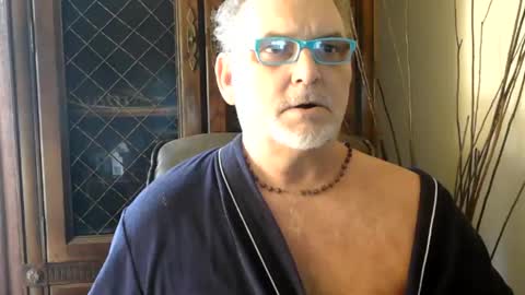 Daddy online show from March 8, 3:45 pm