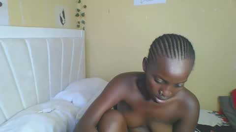 Snapshot of nastyme024 chatting on February 10, 10:31 am nastyme024 online show from February 10, 10:31 am