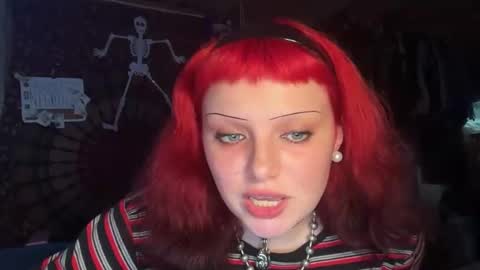 Snapshot of nastynecronancy chatting on December 18, 1:37 am online show from December 18, 1:37 am