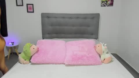 Snapshot of nata_gil19 chatting on February 19, 2:23 am Karo online show from February 19, 2:23 am