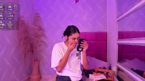 Naty  online show from February 28, 12:20 pm