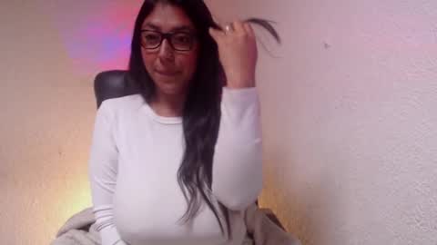 sara online show from September 18, 3:16 pm