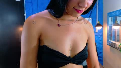 Snapshot of nataliatompsonx1 chatting on September 11, 10:22 pm nataliatompsonx1 online show from September 11, 10:22 pm