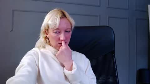 Natalie online show from February 23, 7:32 am