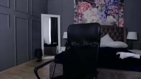 Snapshot of natalie_bitton chatting on February 27, 8:13 am Natalie online show from February 27, 8:13 am
