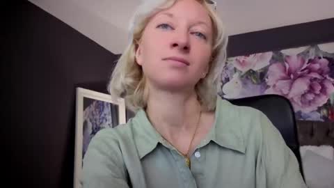 Natalie online show from May 31, 8:02 am