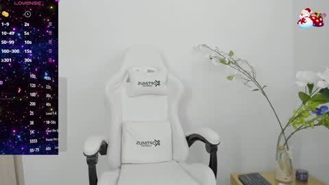 Natalie online show from December 6, 6:44 pm