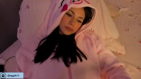 Snapshot of natalie_dream chatting on December 26, 8:28 am natalia online show from December 26, 8:28 am