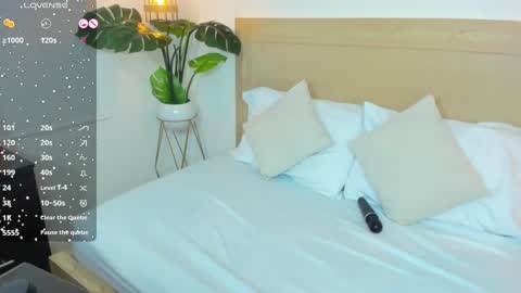 N A T A L I E online show from September 18, 11:58 am