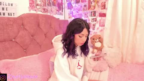       online show from December 17, 2:01 am