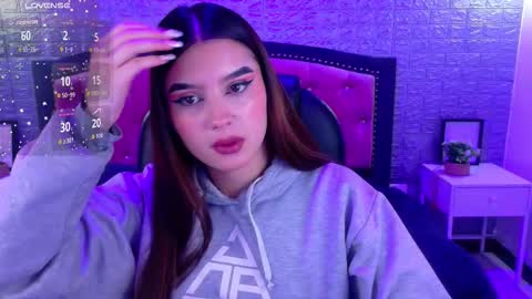 natalie  online show from November 24, 3:27 am