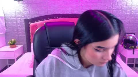 natalie  online show from January 13, 3:47 am