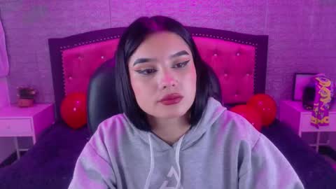 natalie  online show from February 25, 3:10 am