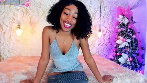 NATALIE online show from December 22, 12:34 pm