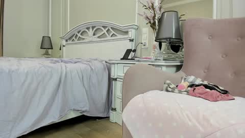 Snapshot of natalinaxxx chatting on January 23, 7:22 am Natalia online show from January 23, 7:22 am