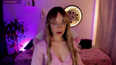 MissNatis online show from May 21, 2:18 am