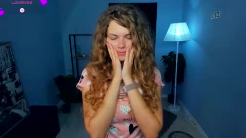 Natalie online show from October 7, 5:14 am