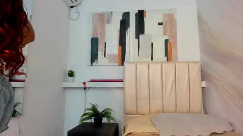 Snapshot of nataly_velez chatting on September 16, 7:28 pm Naty online show from September 16, 7:28 pm
