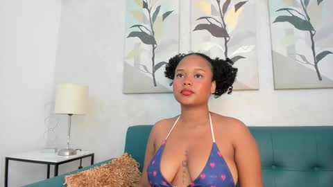 Snapshot of nataly_velez chatting on February 20, 4:36 pm Naty online show from February 20, 4:36 pm