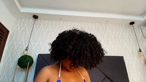 Snapshot of nataly_velez chatting on February 2, 7:04 pm Naty online show from February 2, 7:04 pm