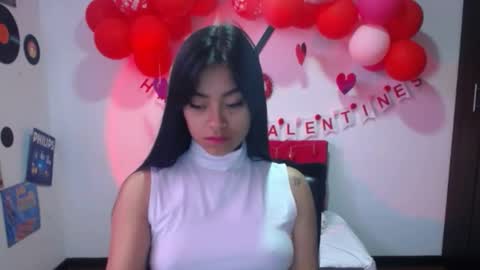 Nataly Escobar online show from February 17, 4:50 pm