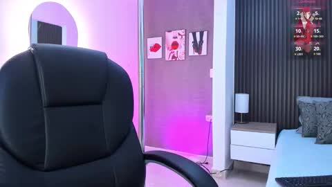 natasha online show from November 6, 12:30 pm