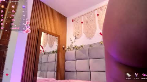 Snapshot of natasha__sccott chatting on September 14, 4:41 pm Natasha Sccott online show from September 14, 4:41 pm