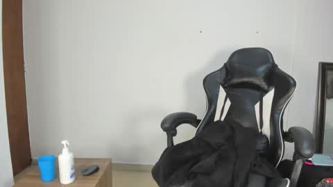 natasha online show from December 4, 1:49 am