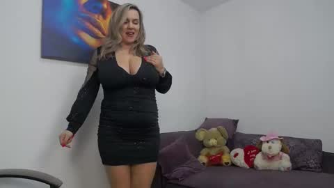 Snapshot of natashaboobs chatting on February 27, 12:34 pm natashaboobs online show from February 27, 12:34 pm
