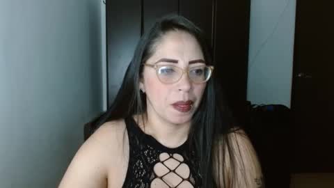 Snapshot of natashasmithe chatting on February 10, 1:01 pm Natasha Smithe online show from February 10, 1:01 pm