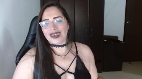 Natasha Smithe  online show from October 15, 1:20 am