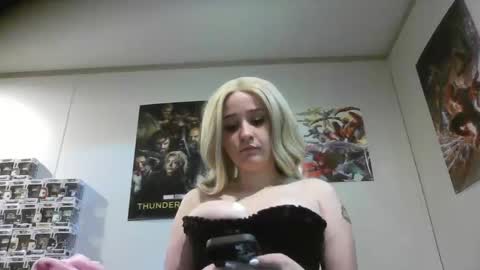 natbaby2002 online show from October 8, 6:25 pm